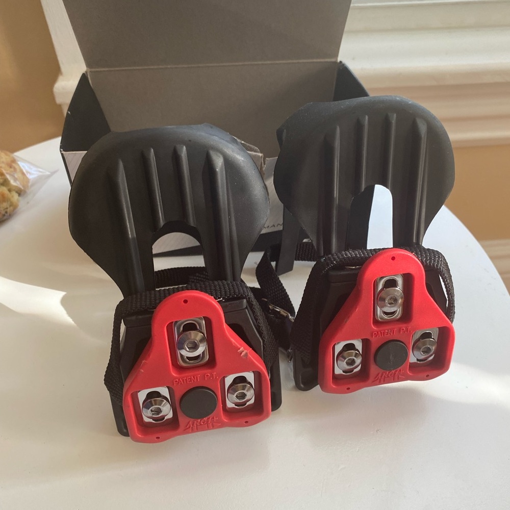 Exist at Adaptor for Clip-in pedals. Used once.